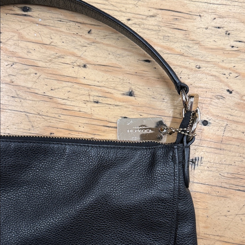 Coach Turnlock Hobo Bag - Picture 3 of 7